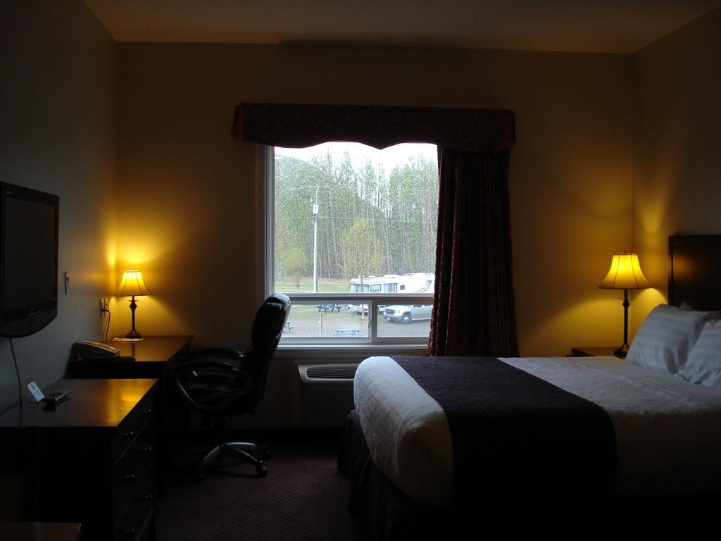 Days Inn By Wyndham Chetwynd Eksteriør bilde